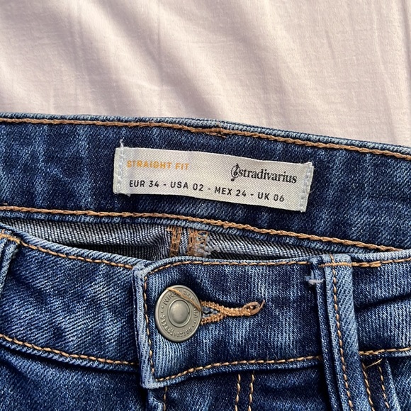 Blue Jeans - Picture 4 of 6